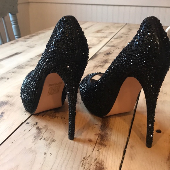 Lauren Lorraine Peep-toe Pumps - Picture 3 of 5